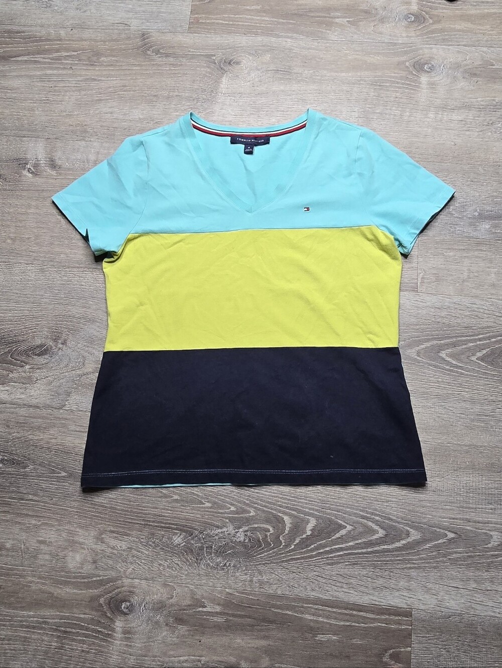 Tommy Hilfiger V-Neck Colorblock Tee in Aqua, Yellow & Navy Size M